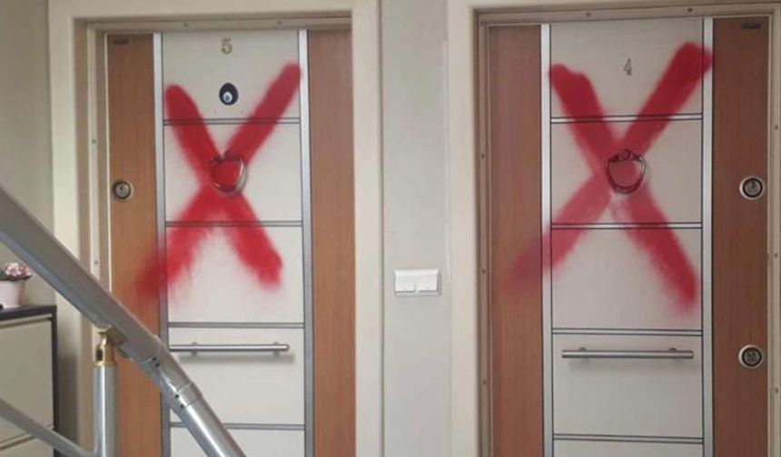 Aydın'da "Alevi ailenin kapısına kırmızı çarpı" eyleminin sorumlusu, evde yaşayan kadın çıktı
