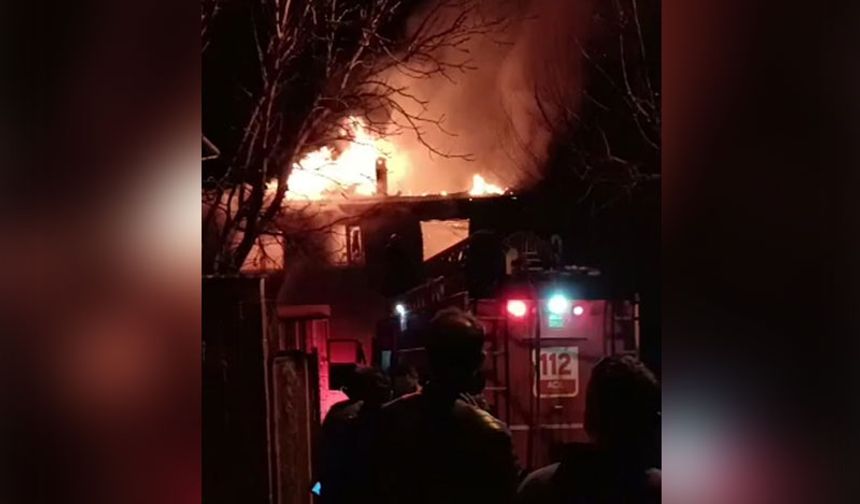 2 katlı evde çıkan yangın panik yarattı