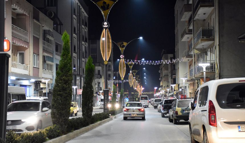 Germencik Belediyesi’nin çalışmalarıyla kent ışıl ışıl oldu