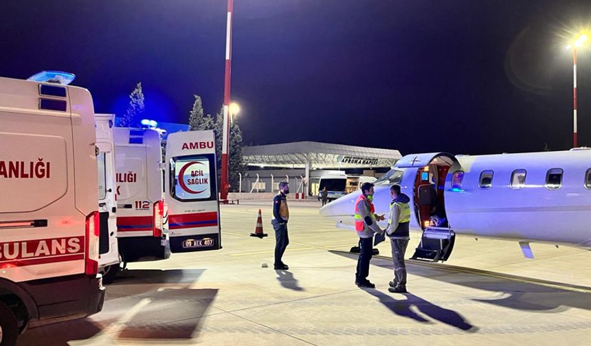 Aydın’da iki hasta uçak ambulansla hastaneye ulaştırıldı
