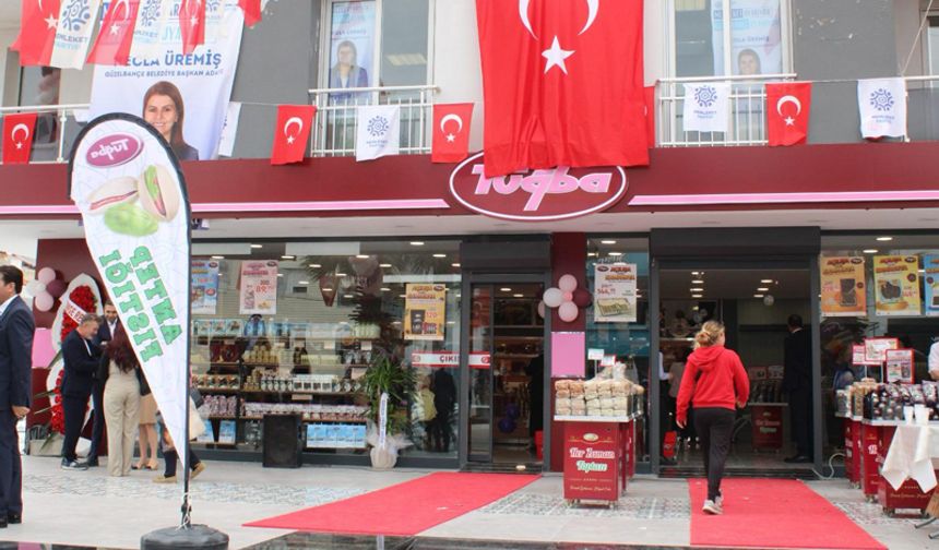 Tuğba Kuruyemiş, 116. şubesini İzmir Güzelbahçe’de açtı