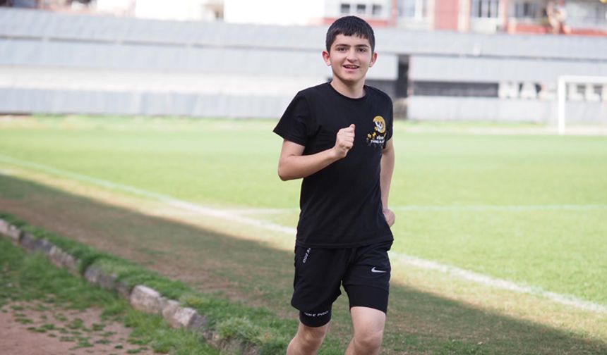 Aydın'da otizmli sporcu milli forma hayaliyle antrenmanlarını sürdürüyor