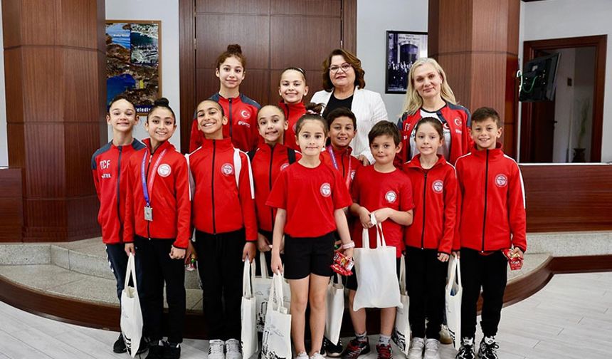 Başkan Gençay, Didimli milli sporcuları ağırladı