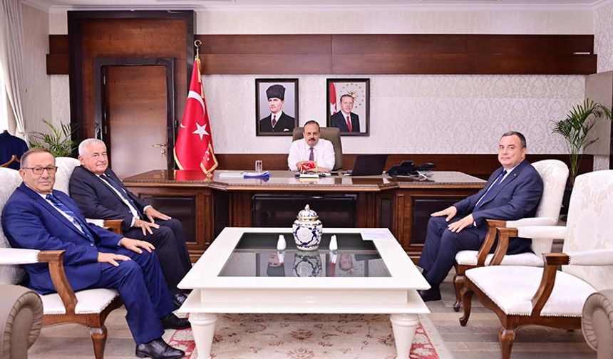 Aydın Ticaret Borsası heyeti Vali Canbolat’ı ziyaret etti