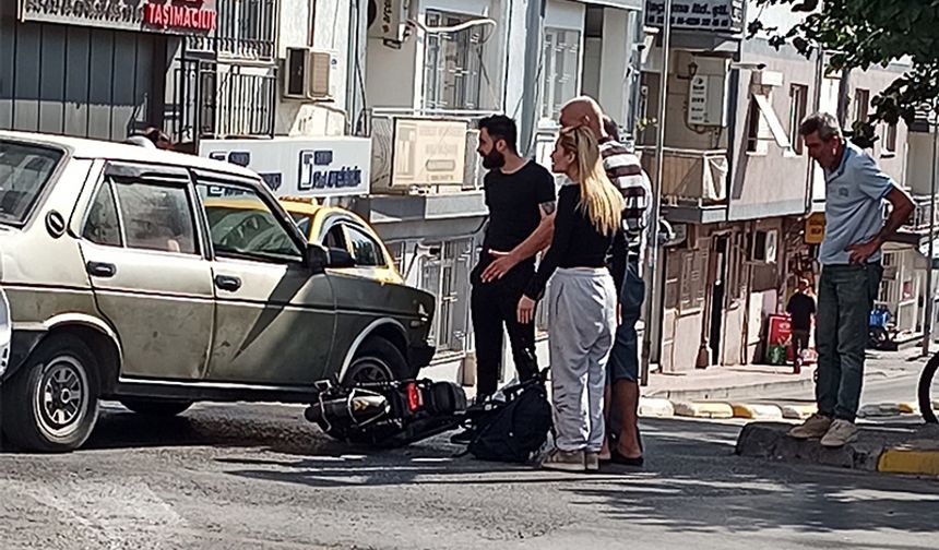 Aydın'da otomobil ile elektrikli bisiklet çarpıştı: 2 yaralı