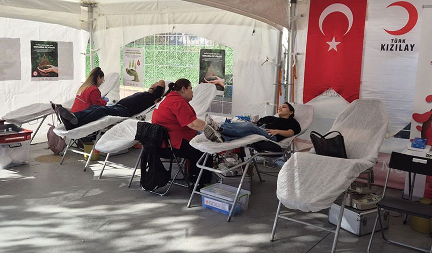 Ekrem Çiftçi İlkokulu’nda Kızılay Haftası kutlandı