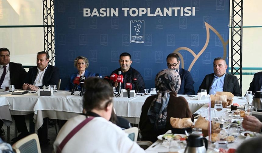 Başkan Günel: Kuşadası 14 yıldır sahil bandı projesini bekliyor