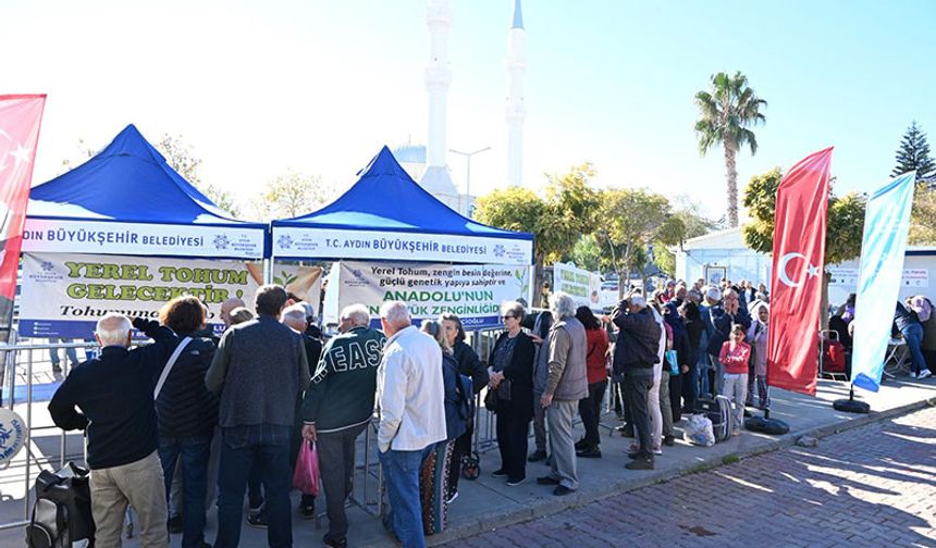 Başkan Çerçioğlu binlerce fideyi Didimliler ile buluşturdu