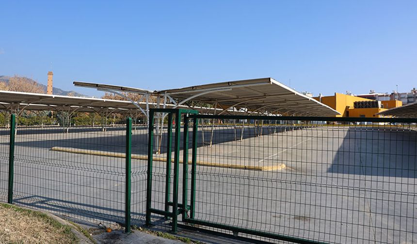 Aydın’daki ücretsiz otopark kapatıldı