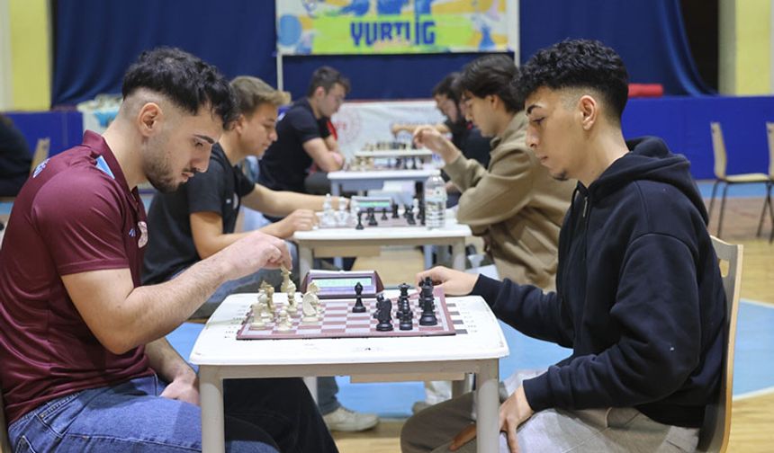 Aydın'da yurtlar arası satranç turnuvası başladı