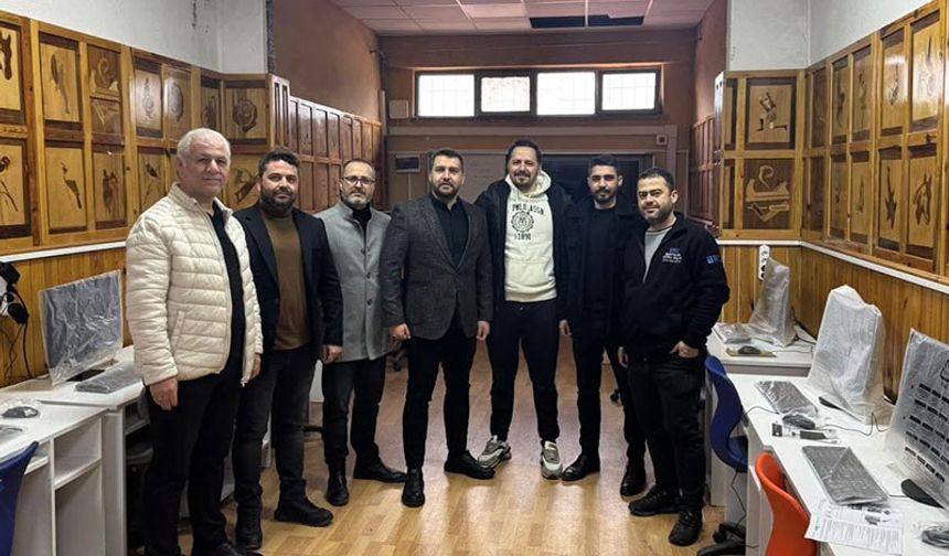 AY-SİAD'dan eğitime destek