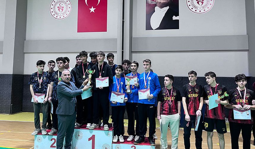 Genç sporcular Aydın’da madalya için yarıştı