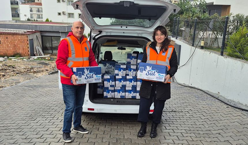 Kuşadası Belediyesi'nin süt desteği sürüyor