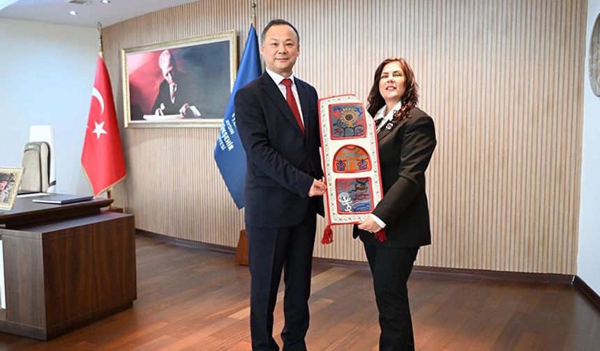 Çerçioğlu’na Kırgızistan'ın Ankara Büyükelçisi’nden ziyaret