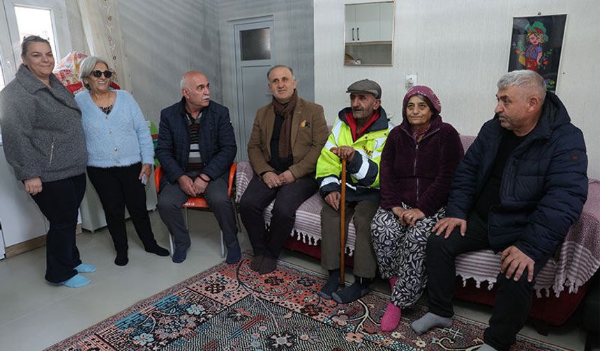 Başkan Kaya öncü oldu: Gül ailesinin kötü durumdaki evi yenilendi