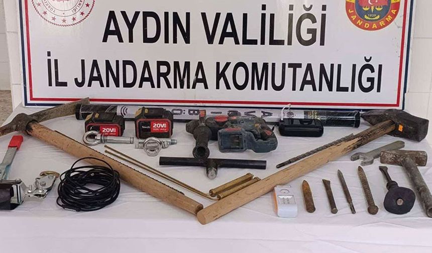 Aydın’da kaçak kazıya suç üsttü