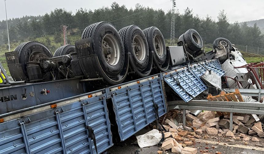 Aydın-Denizli Otoyolunda korkutan kaza!