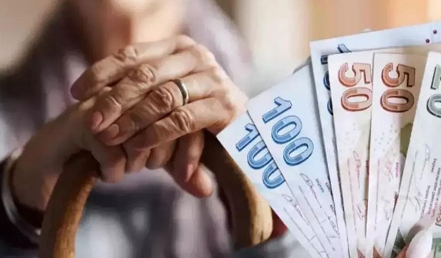 Emeklilerin bayram ikramiyesine artış gündemde!
