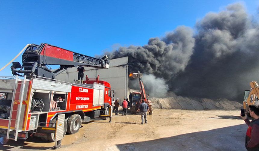 Didim'de iş yerinde korkutan yangın