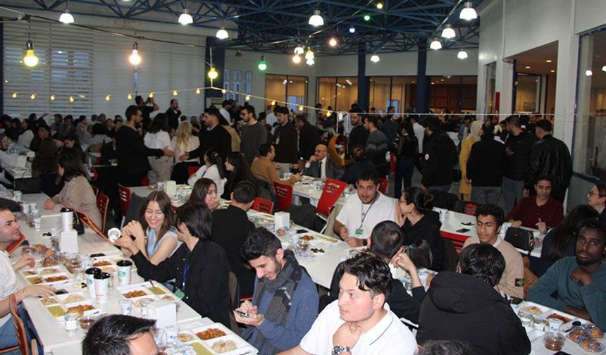 ADÜ ailesi iftarda buluştu