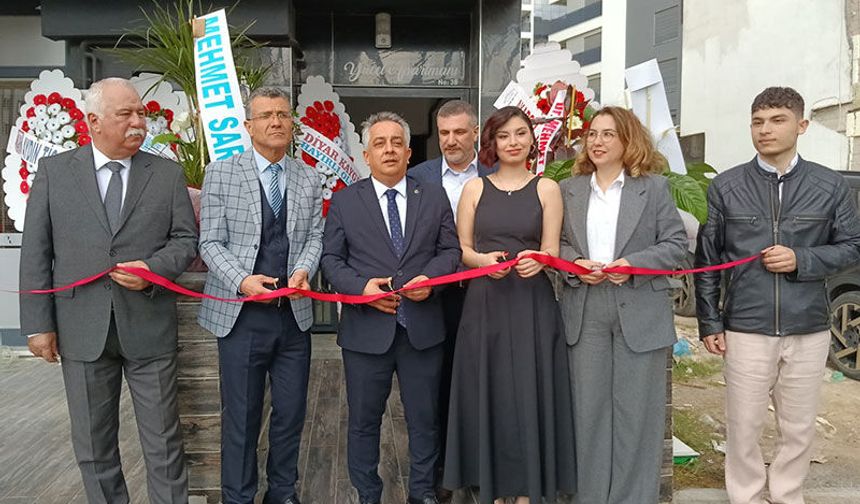 Av. Saide Sarıkaya hukuk bürosunu açtı