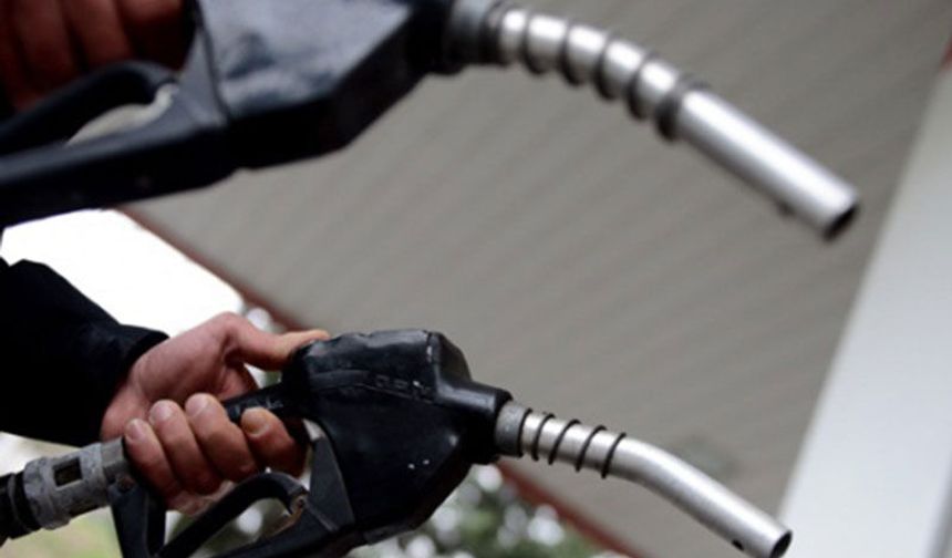 Benzine bu gece zam geliyor