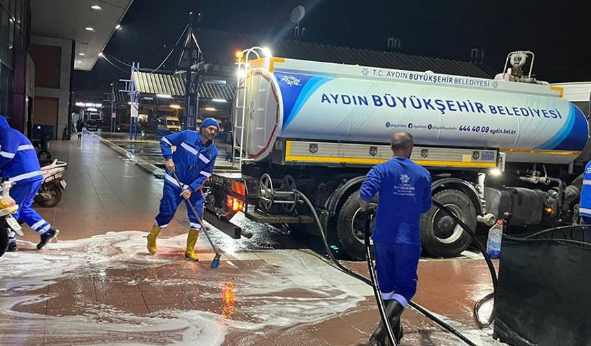 Büyükşehir Belediyesi’nden  otobüs terminallerinde temizlik çalışması