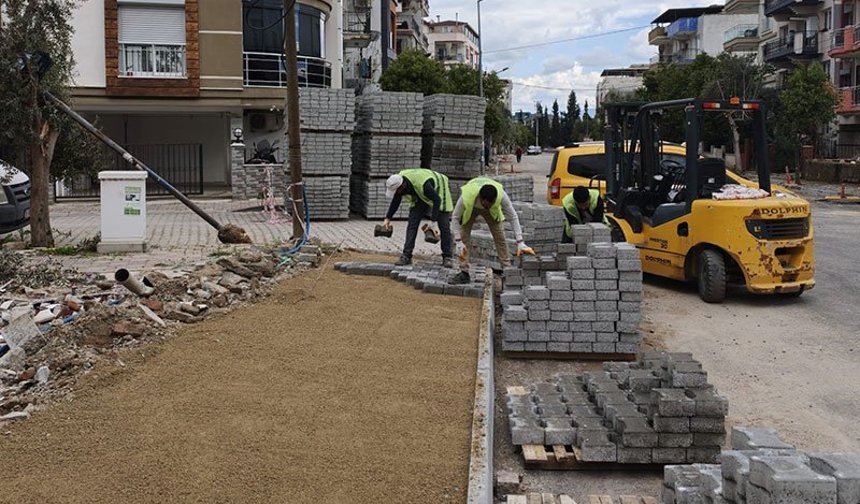 Büyükşehir Belediyesi’nden  eş zamanlı 'ulaşım' mesaisi