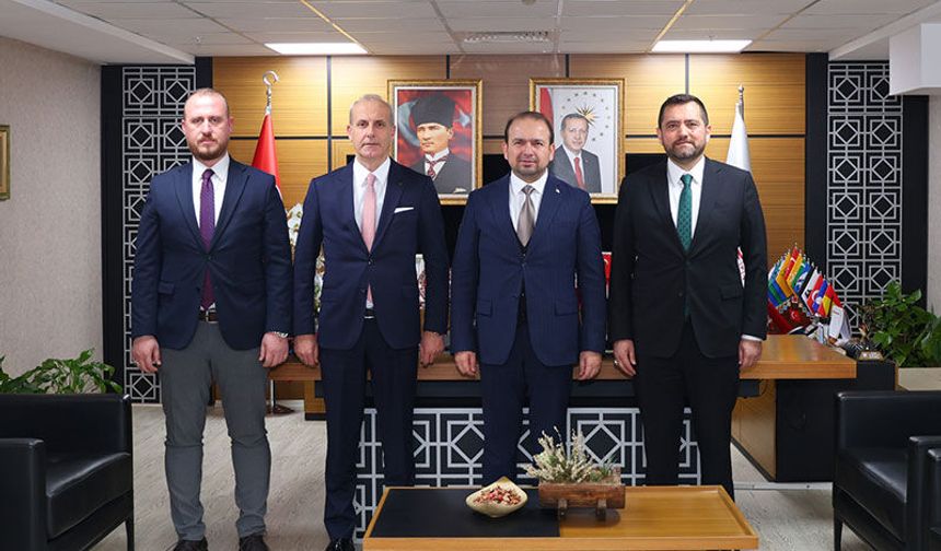 Öz Sağlık-İş’ten Eser Şenkul'a Tıp Bayramı Ziyareti