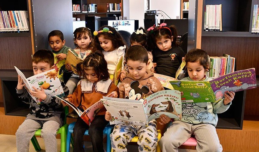 Kuşadası Kütüphaneler Haftasını dopdolu etkinliklerle karşıladı