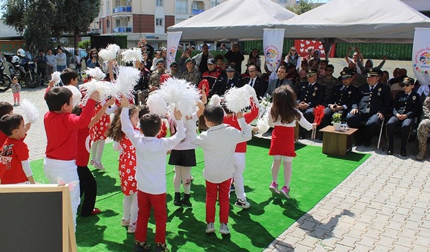 Miniklerden anlamlı kutlama