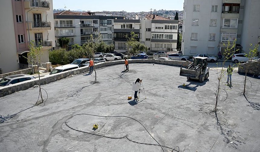 Kuşadası Belediyesi yeni bir park daha kazandırıyor
