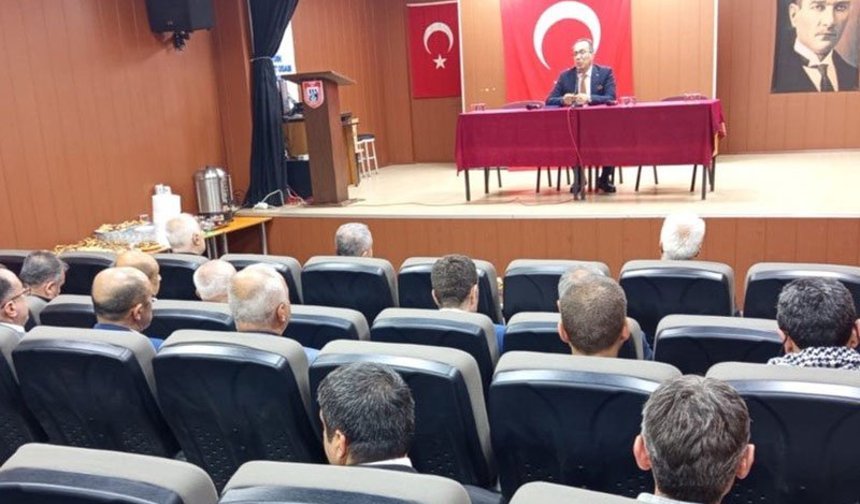 Efeler’de okul müdürleri bir araya geldi