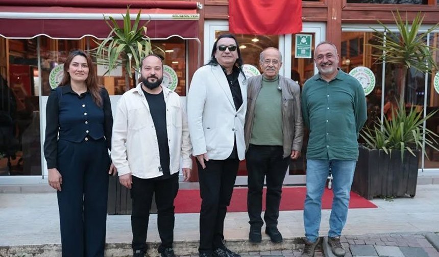 Ünlü sanatçı Kırdar İncirliova'da ağırlandı