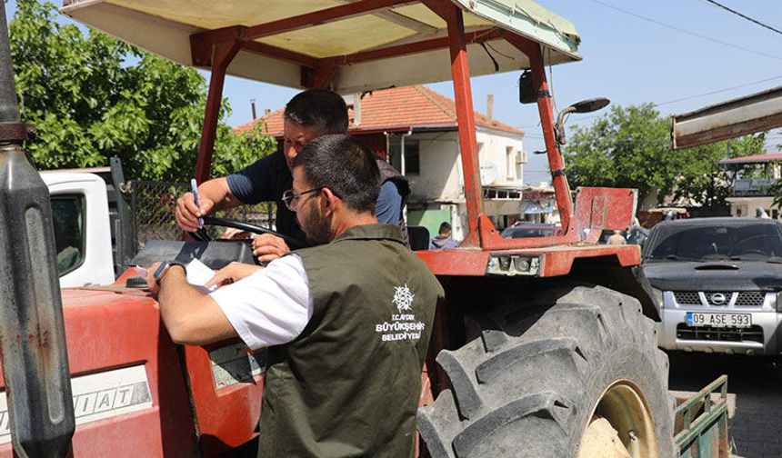 Didim’de küçük üreticilere yem desteği