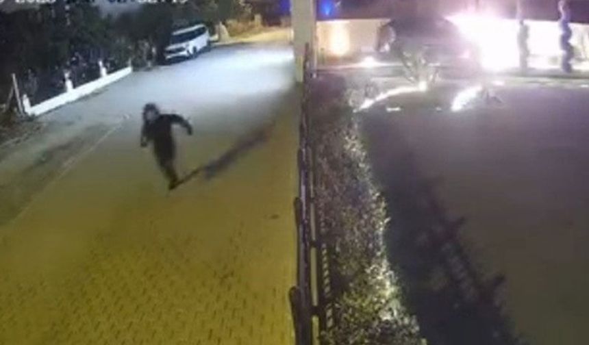 Aydın'da lüks araç kundaklandı