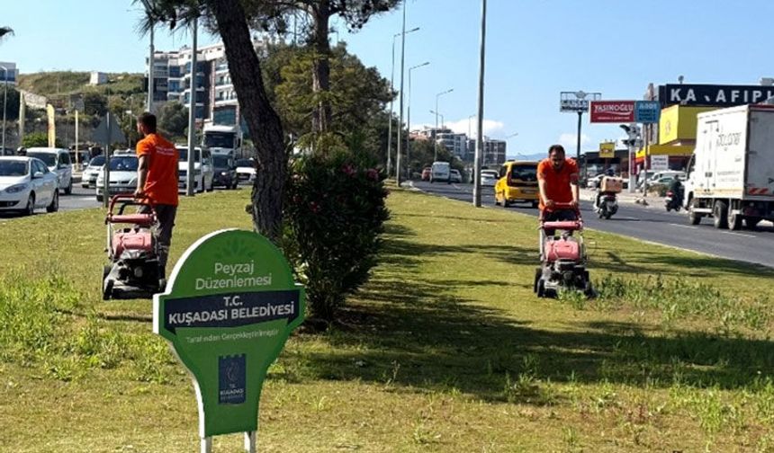 Kuşadası Belediyesi’nden yeşil alanlarda yoğun mesai