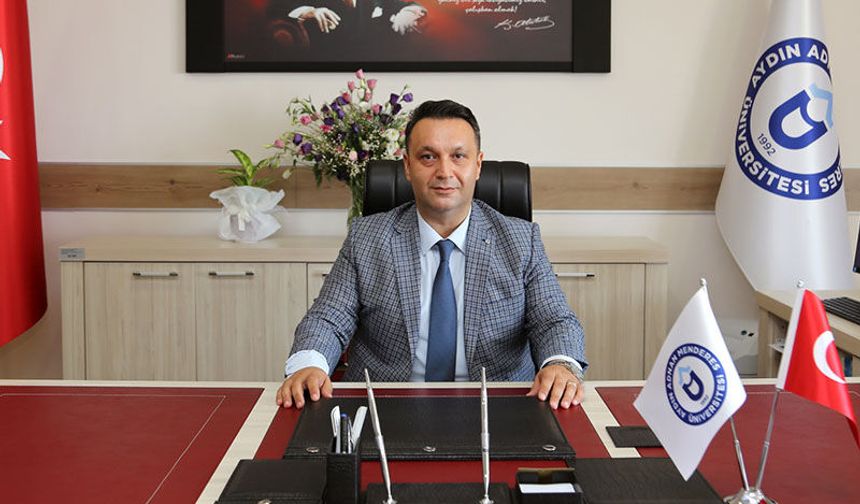 ADÜ'de bir ayrılık daha