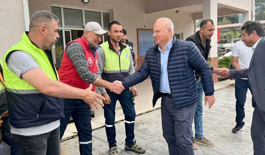 Başkan Kıvrak, 1 Mayıs’ta belediye çalışanlarıyla buluştu