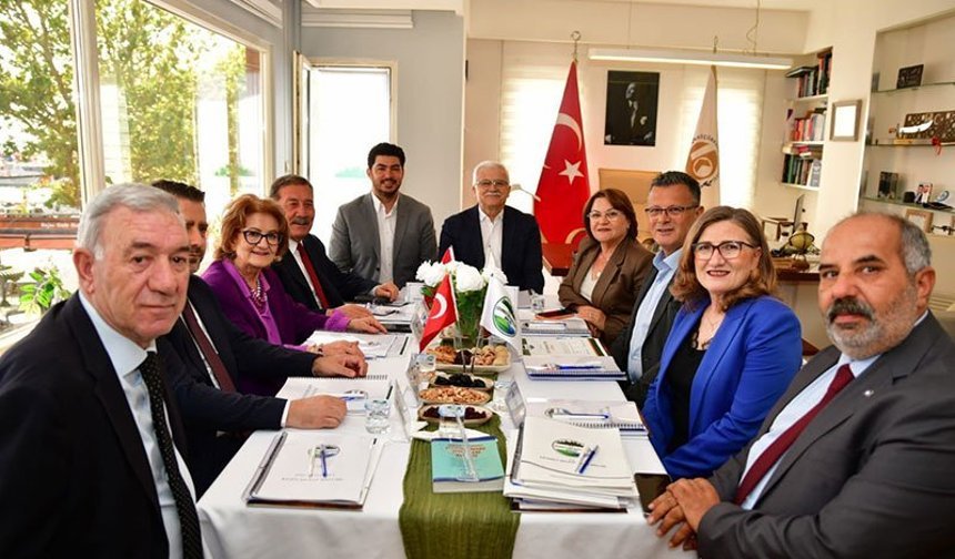 Başkan Gençay, Çevreci Belediyeler Birliği toplantısında yer aldı