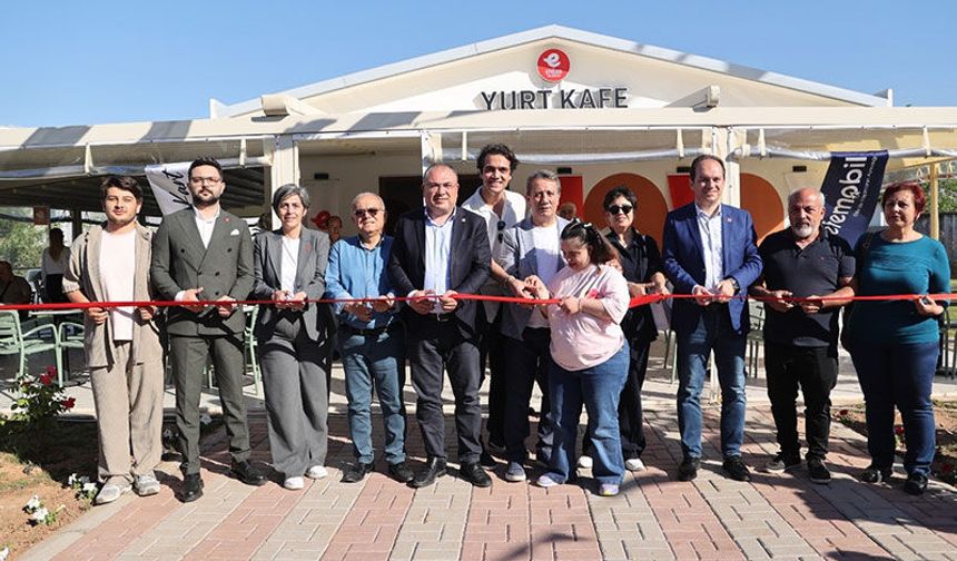 Yurt Kafe ve Işıklı Parkı hizmete açıldı