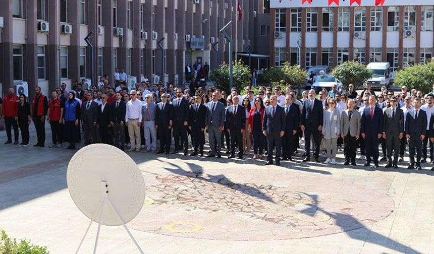 Aydın’da Gençlik Haftası, çelenk töreniyle başladı