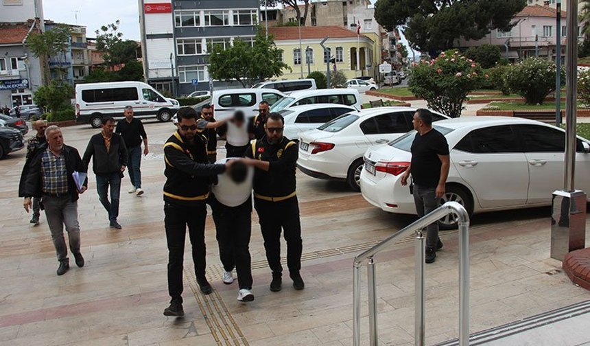 Bir kişinin öldüğü silahlı kavgada  şüpheliler adliyeye sevk edildi