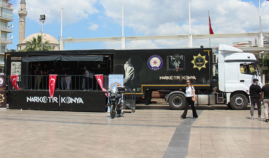 Aydın'da Narkotik Eğitim TIR’ına gençlerden yoğun ilgi