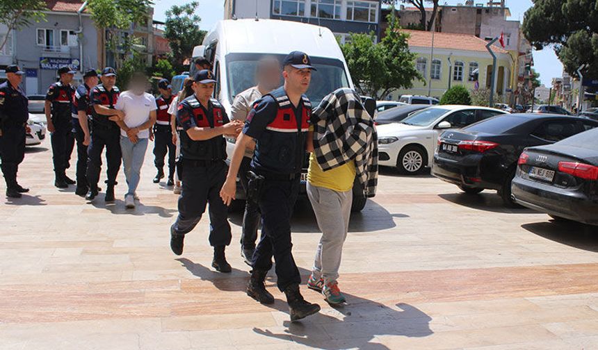 Baskınla yakalanmışlardı: Bahisçiler serbest kaldı