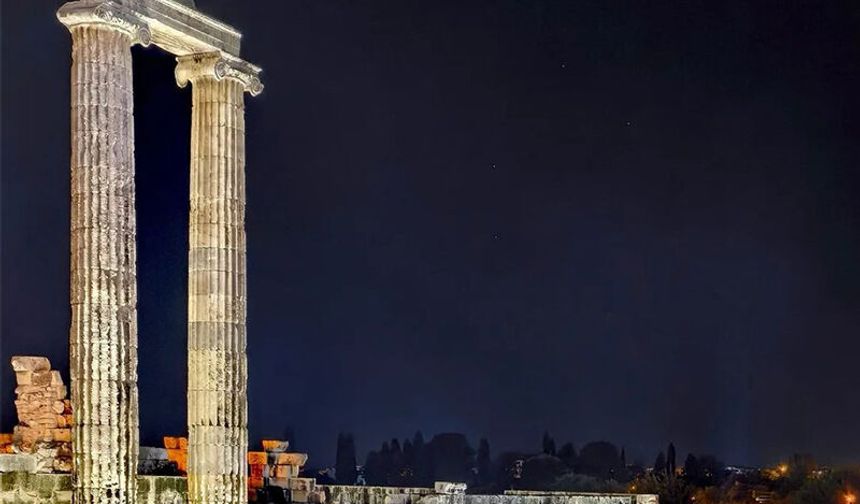 Apollon Tapınağı gece ziyaretine açılıyor