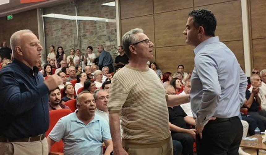 CHP'nin toplantısından ayrılan Başkan Arıcı'dan açıklama