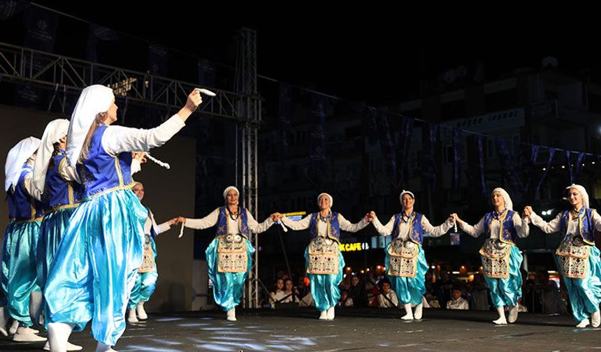 Büyükşehir Belediyesi konservatuvarından yıl sonu gösterisi