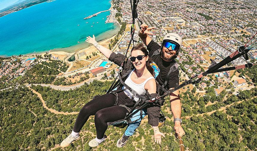 Didim'de gökyüzü rengarenk oldu