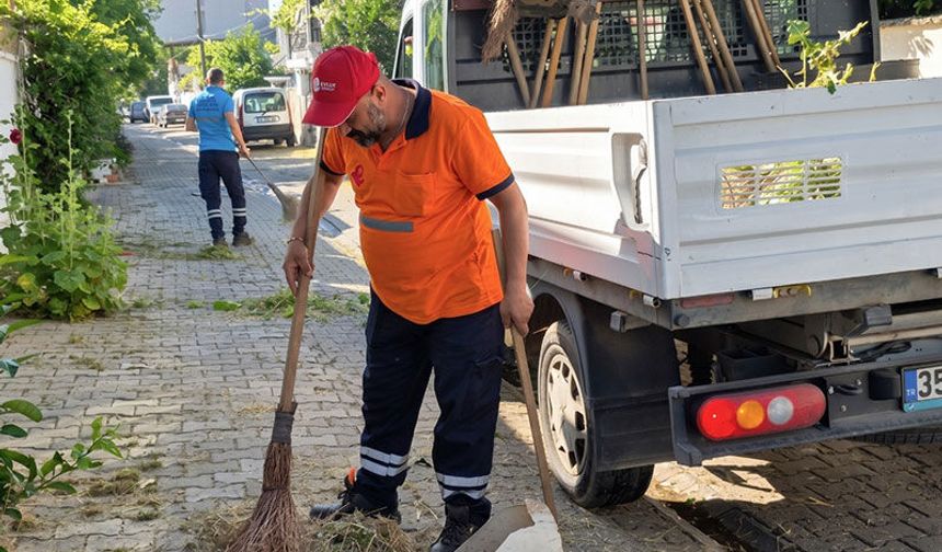 Efeler Belediyesi’nden sokaklarda temizlik çalışması